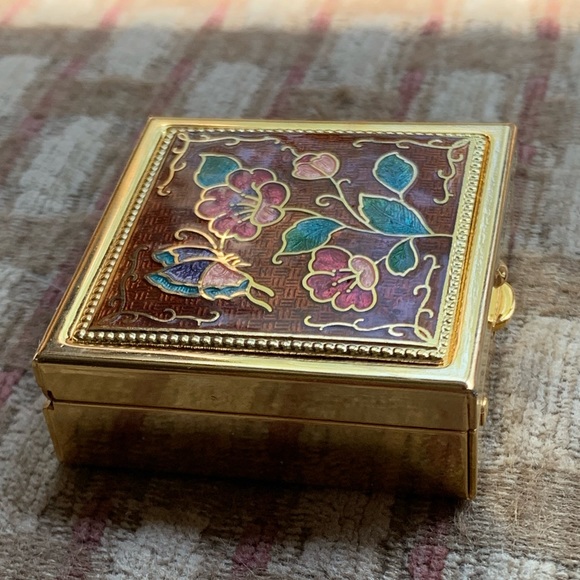 Vintage Cloisonné Pill Box Trinket Box Gold Butterfly - Picture 2 of 5